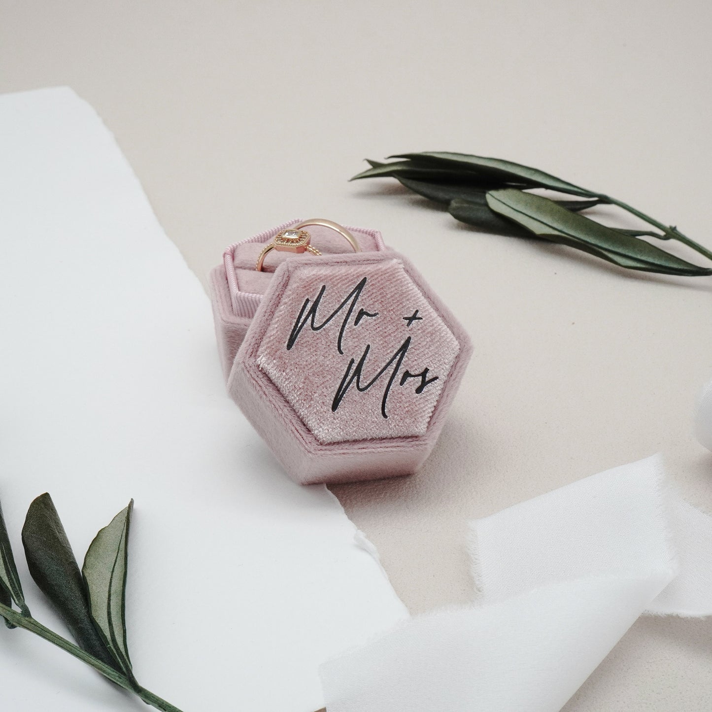 Ringbox "Mr & Mrs" in 4 Farben