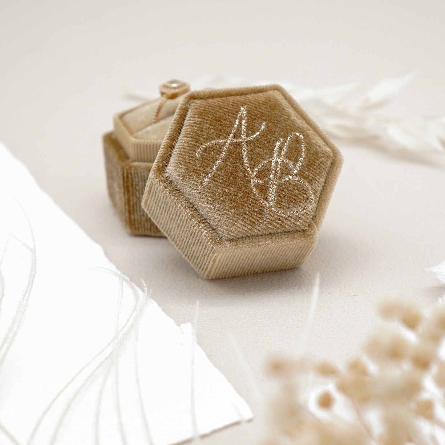 Ringbox mit Monogram in 4 Farben