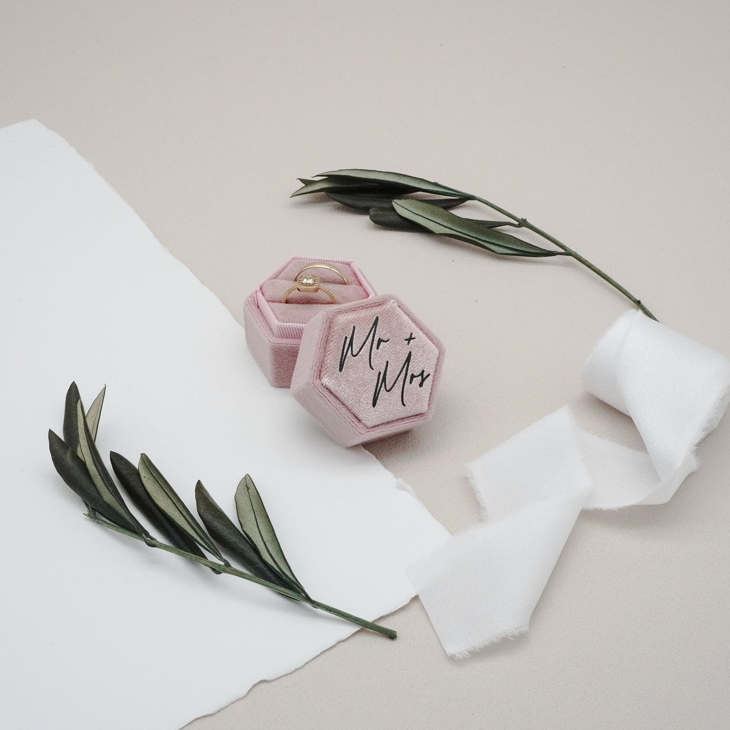 Ringbox "Mr & Mrs" in 4 Farben
