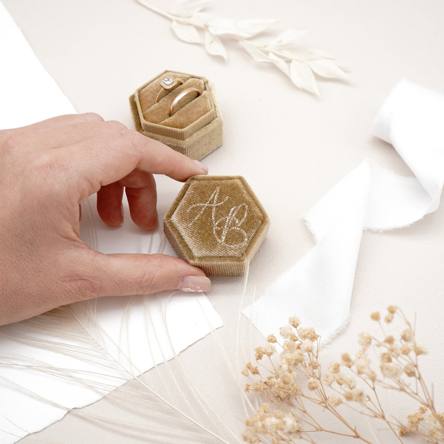 Ringbox mit Monogram in 4 Farben