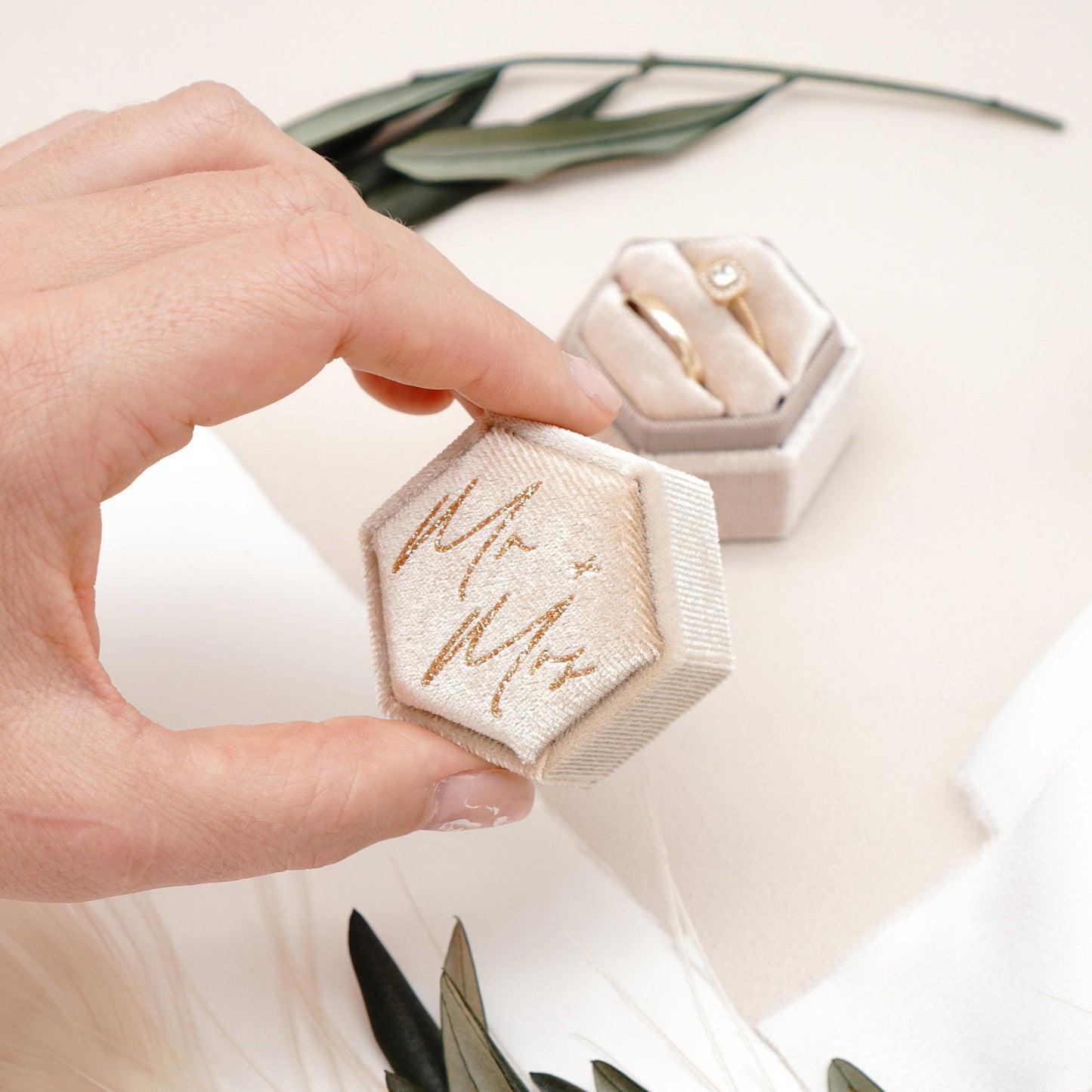 Ringbox "Mr & Mrs" in 4 Farben