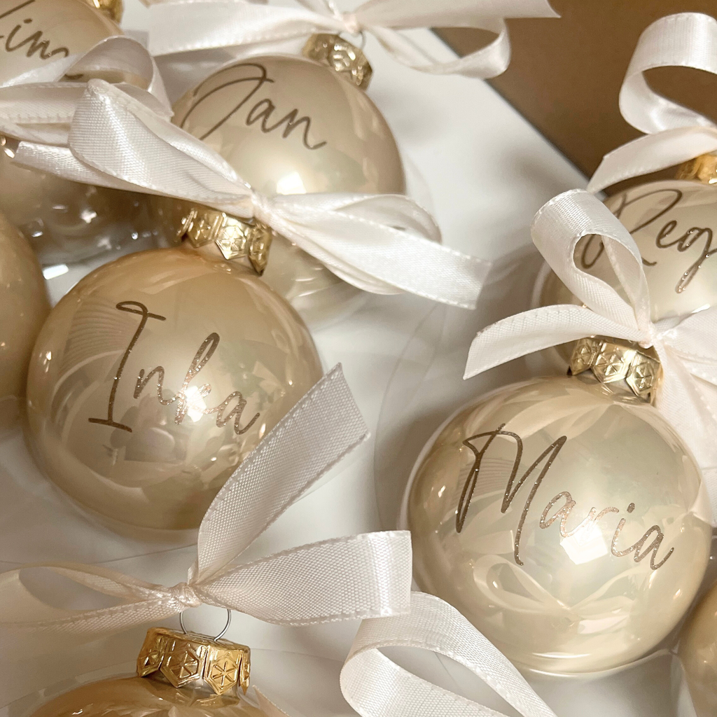 Personalisierte Weihnachtskugeln aus Echtglas