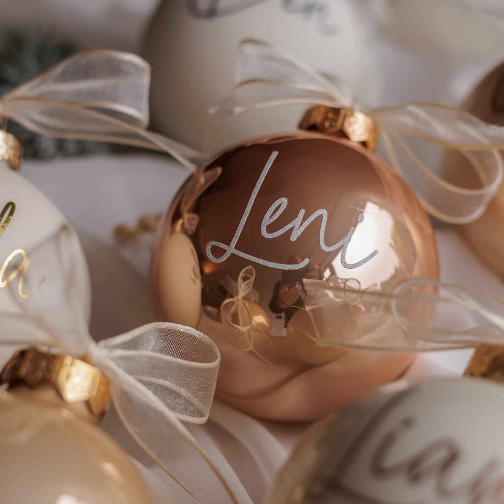 Personalisierte Weihnachtskugeln aus Echtglas