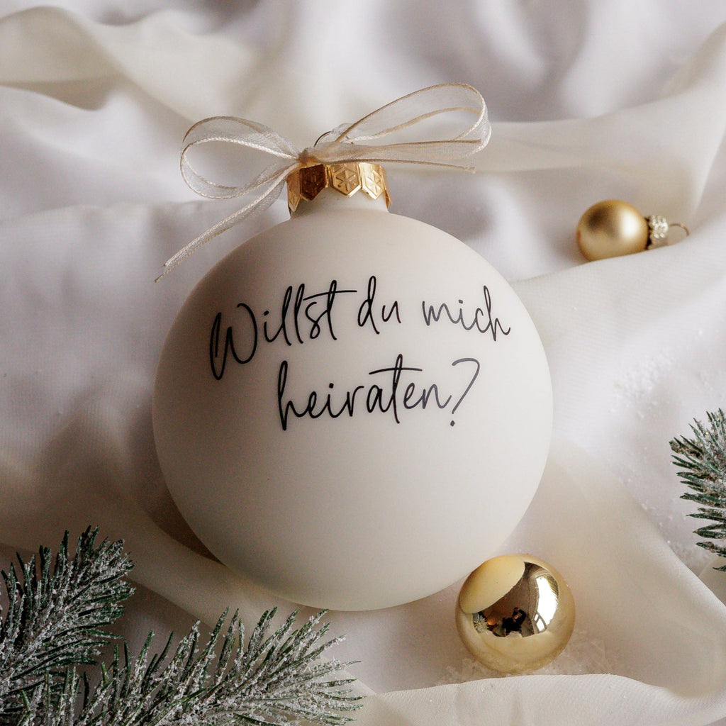 XXL Weihnachtskugel für Heiratsantrag