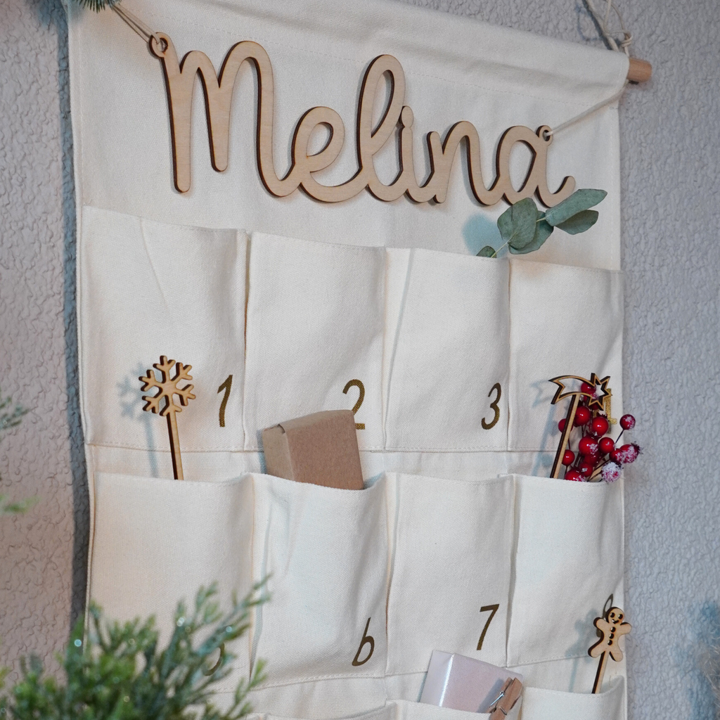 Stoff Adventskalender mit 24 Taschen