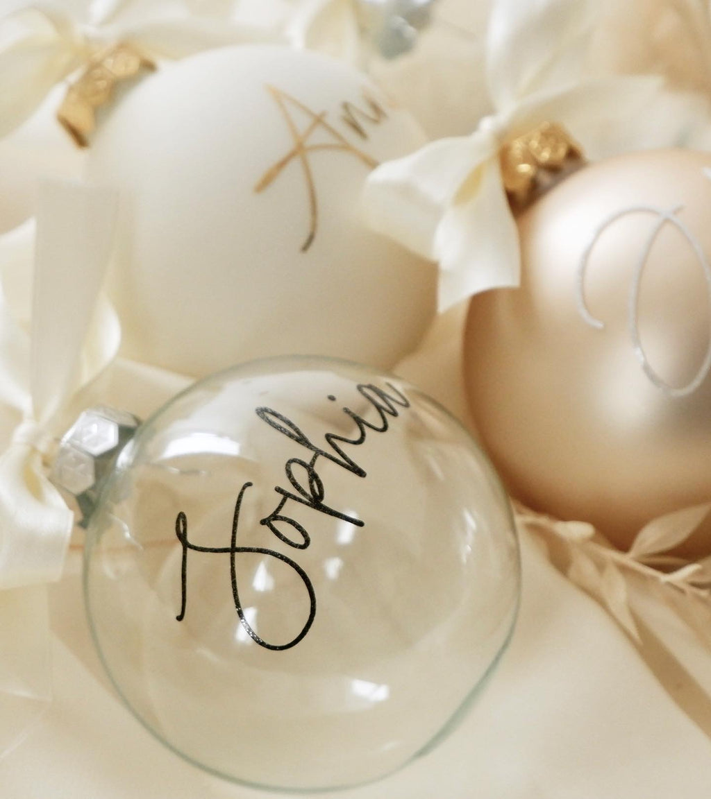 Personalisierte Weihnachtskugeln aus Echtglas