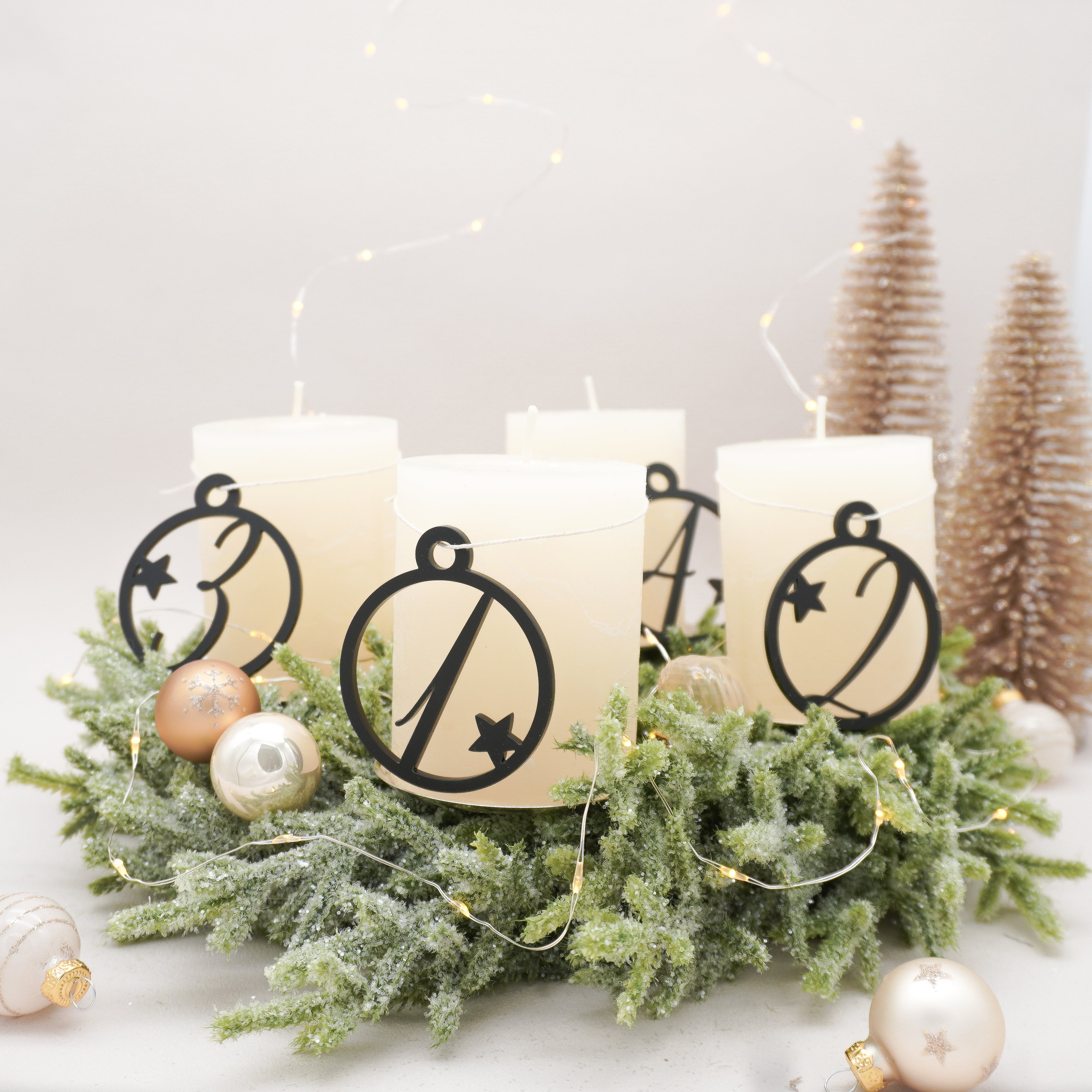 Adventskranz Zahlen 4er Set in Schwarz