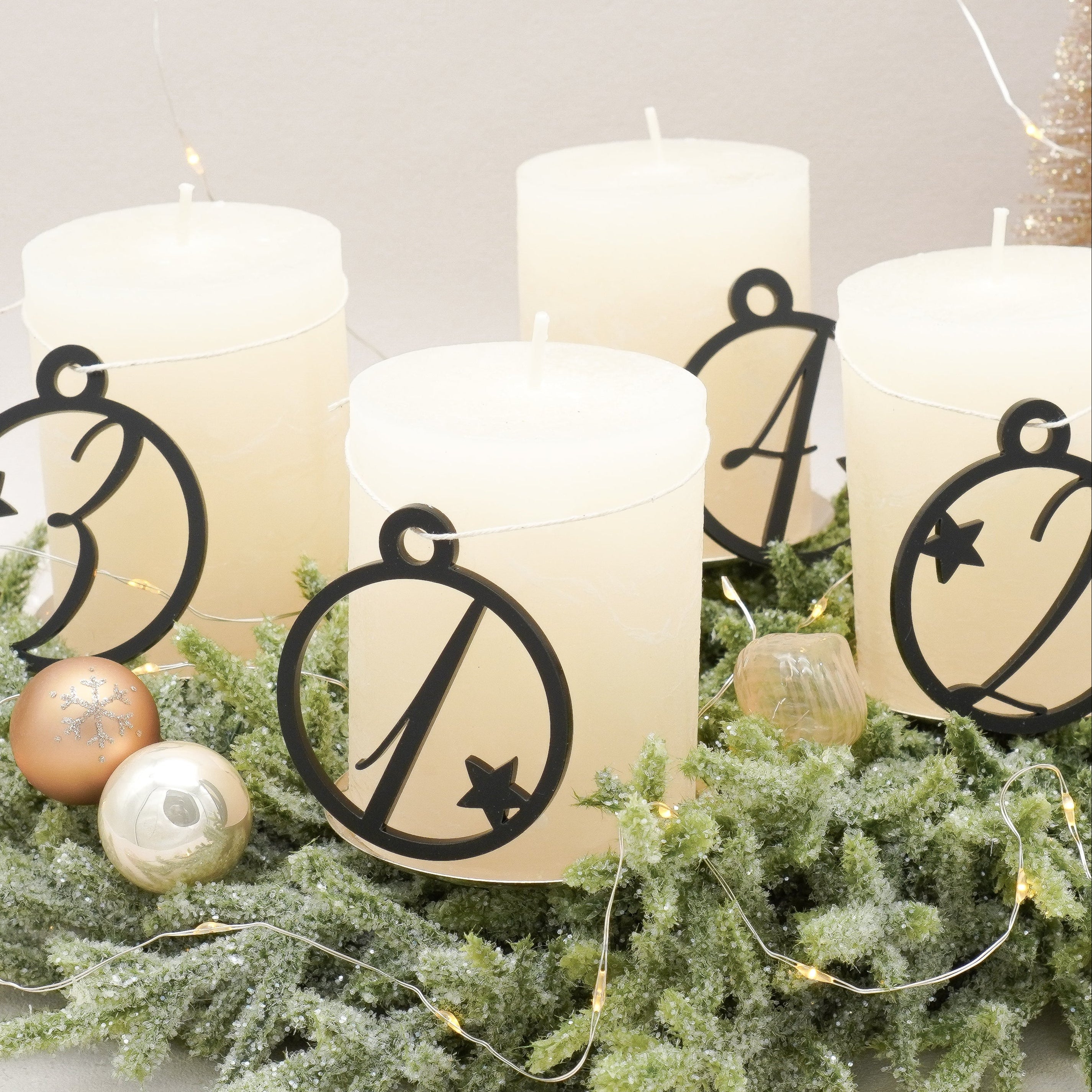 Adventskranz Zahlen 4er Set in Schwarz