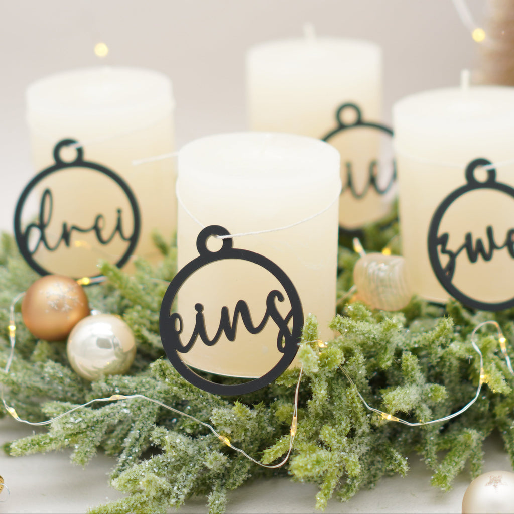 Adventskranz Zahlen 4er Set in Schwarz