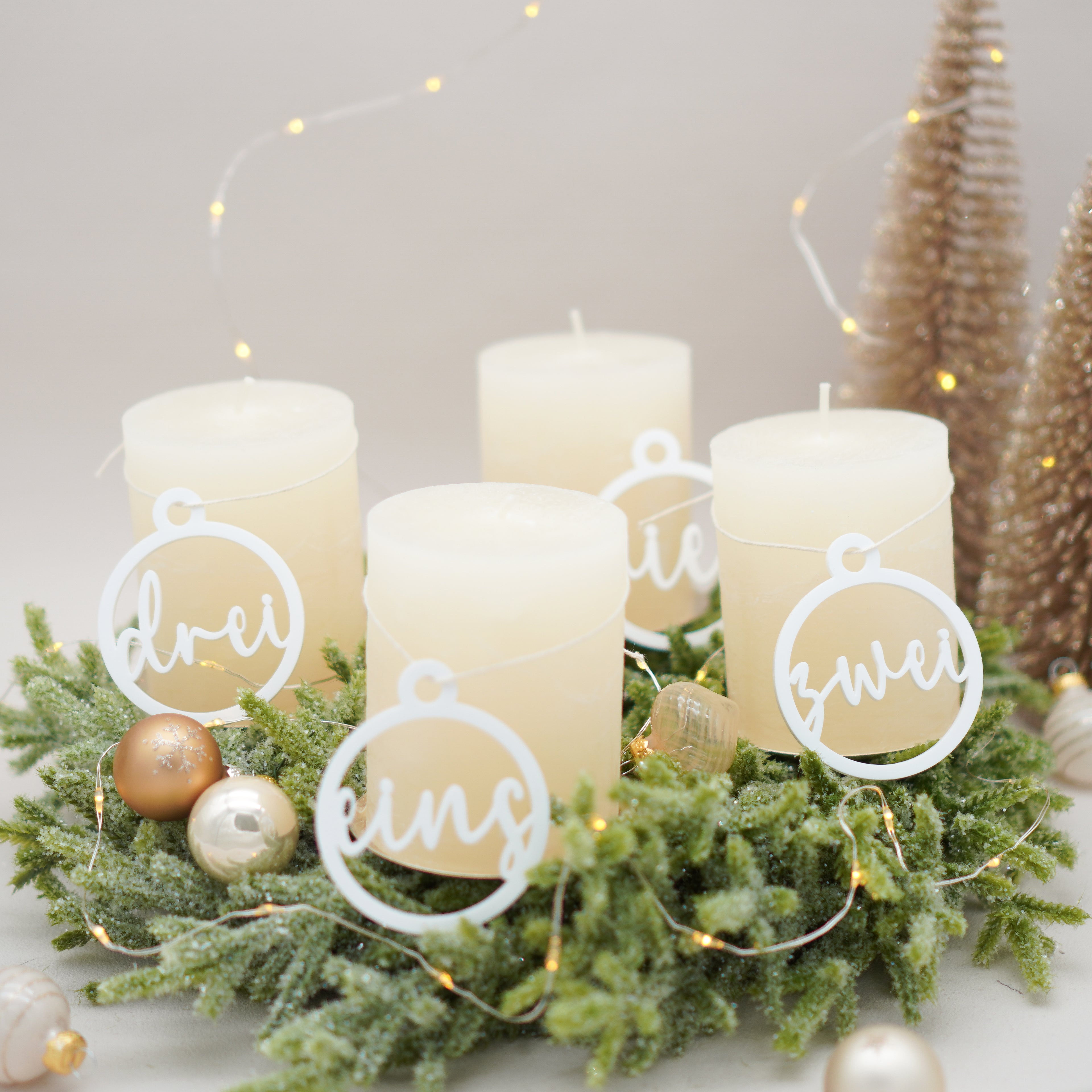Adventskranz Zahlen 4er Set in Weiß