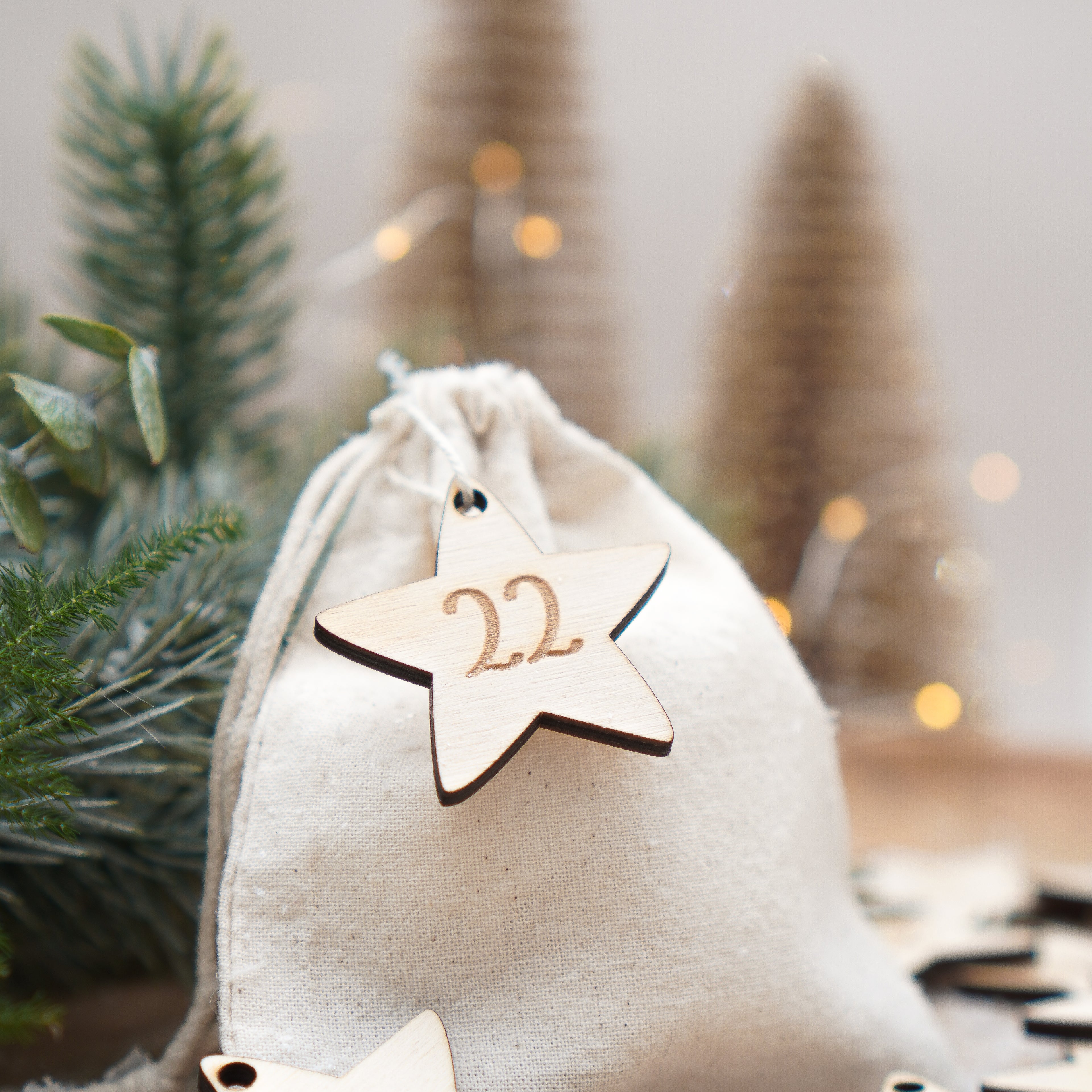 Adventskalender Zahlen "Sterne" aus Holz